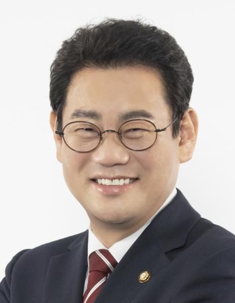 용인특례시의회 이진규 의원 대표 발의, '용인시립장사시설 주변지역 주민지원기금 설치 및 운용 조례 일부개정조례안' 본회의 통과