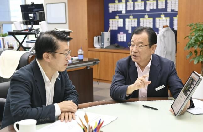 이현재 하남시장, 경기도 행정2부지사 만나 위신선 하남연장 및 9·3호선 연장 현안 건의