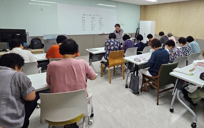 평택시 비전도서관, '제21회 성인 문해 학습자 백일장'에서 2년 연속 수상