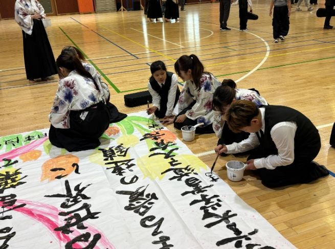 공연팀과 참가자들 체험 모습