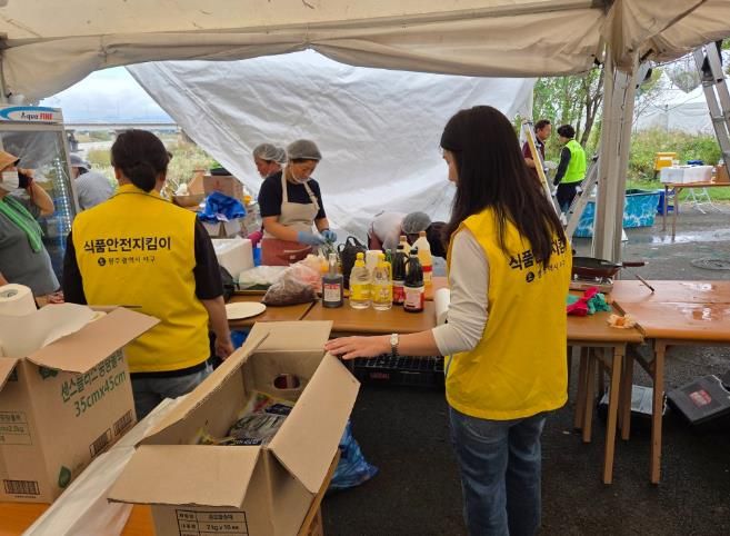 광주광역시 서구 서창억새축제 안심 먹거리 제공