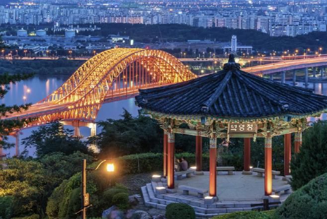 행주산성 정상에서 내려다본 한강과 방화대교