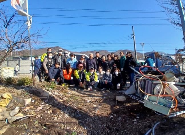 철원군 갈말읍사무소 민·관 협력으로 저소득 가정 주거환경개선 봉사활동 추진