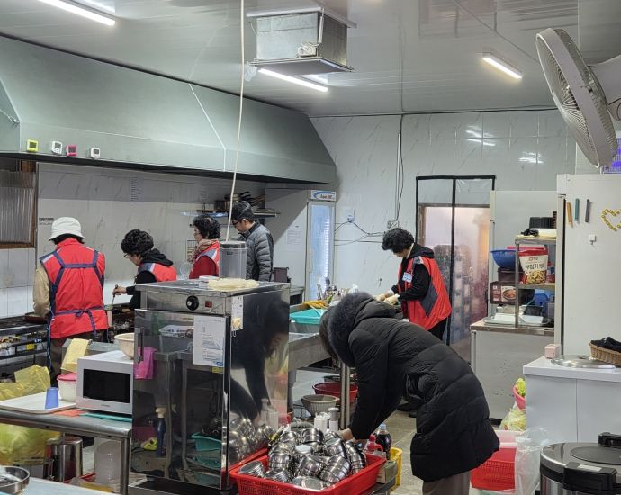 사천시 곤양면 지역사회보장협의체 ‘이웃돕기 일일 모금행사’