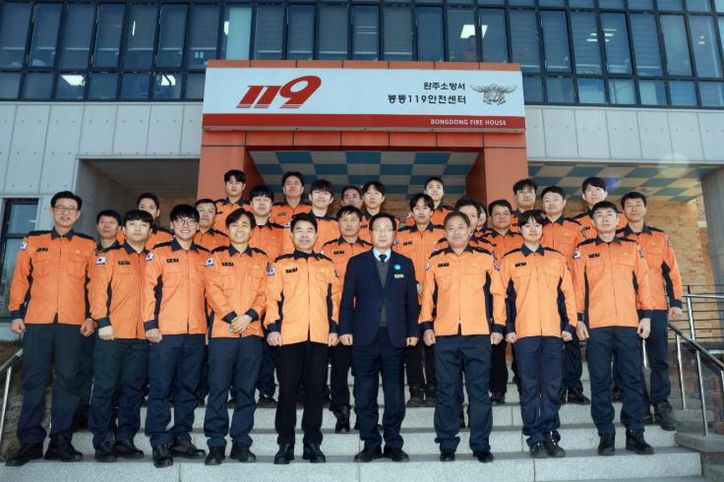 유희태 완주군수, 설 명절 맞아 군부대·복지시설 위문