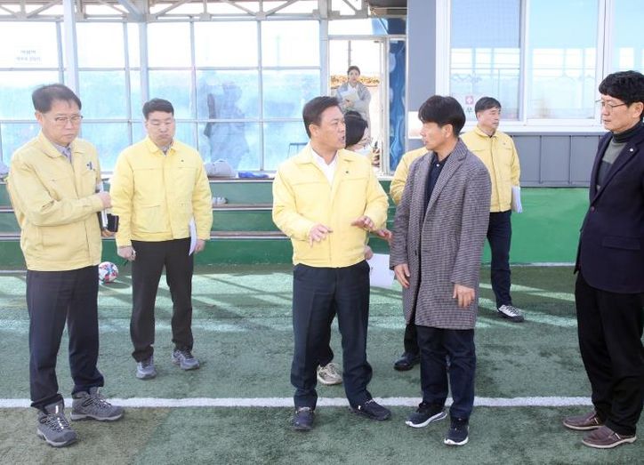 정읍시, 2월 주요 사업장 현장점검...북부권역 주요 공공시설 점검(신태인 축구장)