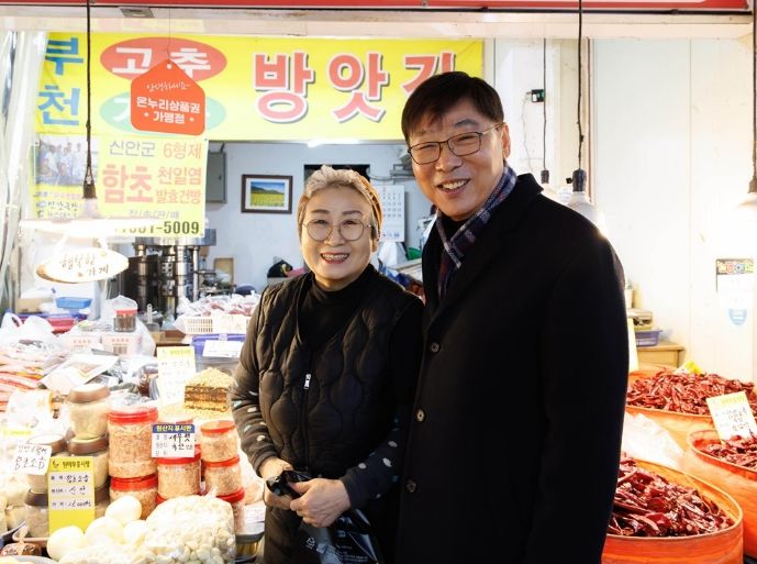 김병전 의장, 설맞이 전통시장 찾아 상인 격려