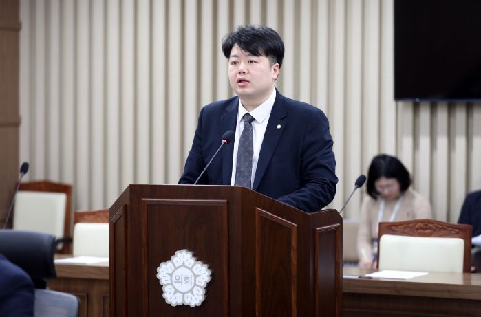 수원특례시의회 문화체육교육위원회 배지환 의원