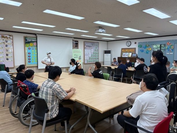 찾아가는 취약계층 독서문화프로그램 운영