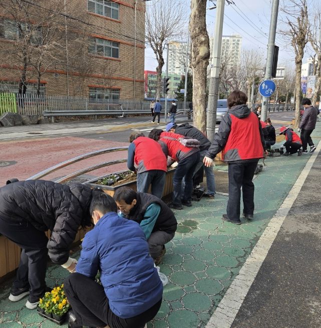 구리시 수택3동, 주민과 함께하는 봄꽃 가득한 마을만들기 추진