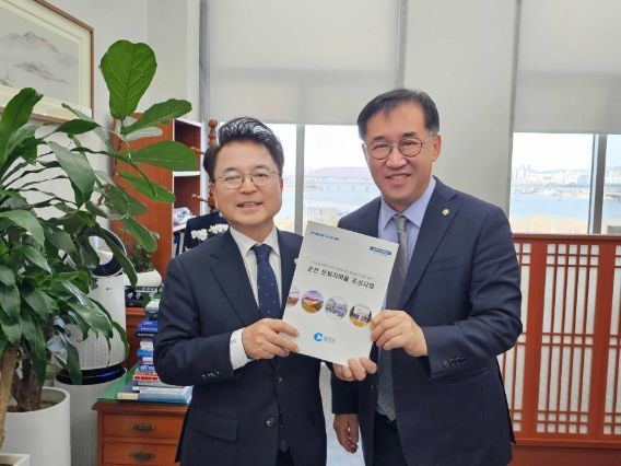 육동한 시장, 맹성규 국토위원장과 은퇴자마을 논의