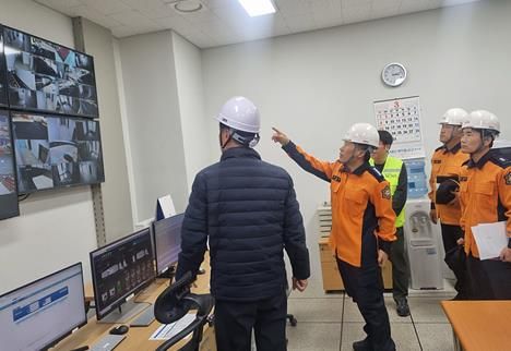 천안서북소방서장, 대형물류창고 ‘월드인 물류센터’현장 지도방문 실시