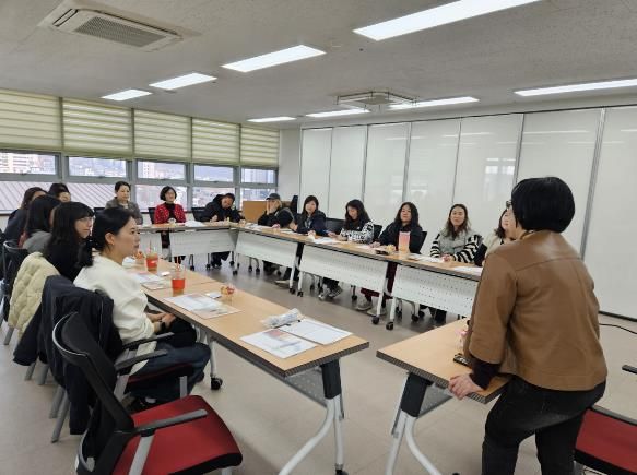 중년여성 정서⦁건강 증진 프로그램 ‘중년의 봄’ 개강
